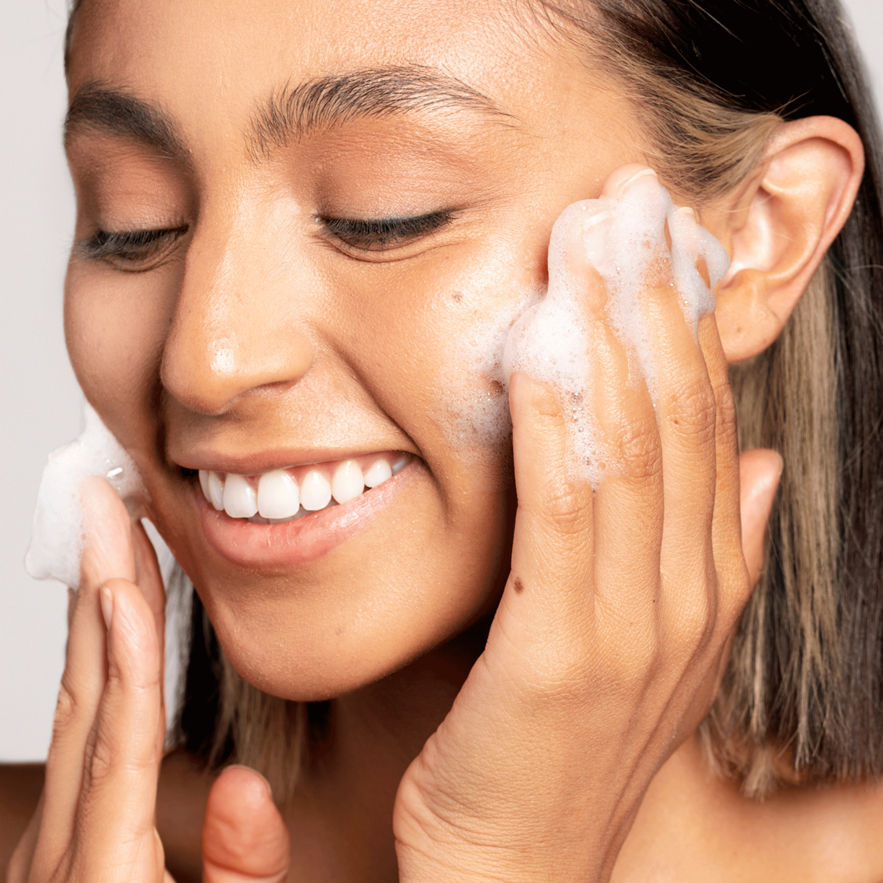 AGELESS+ retinol starter routine